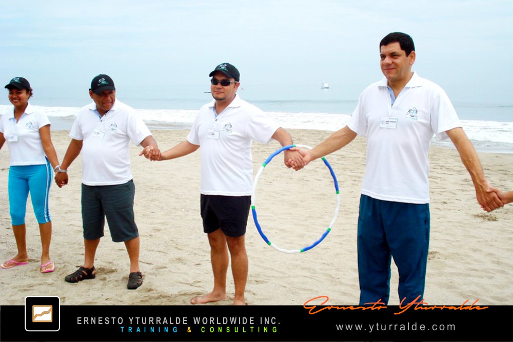 Team Bonding, Team Building & Team Performance LATAM Talleres de Cuerdas Bajas | Team Building Empresarial para el desarrollo de equipos de trabajo